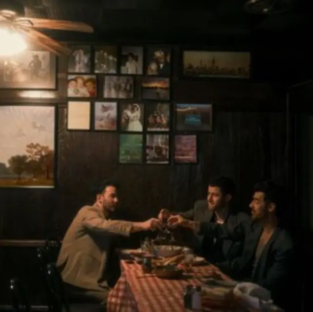 Price Cut JONAS BROTHERS - GREETINGS FROM YOUR HOMETOWN (COBALT BLUE VINYL)